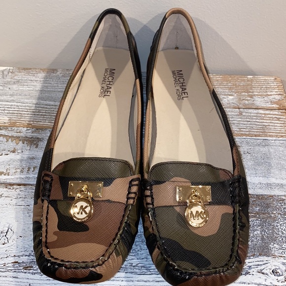 Michael Kors Camo Size 9 - Picture 3 of 8